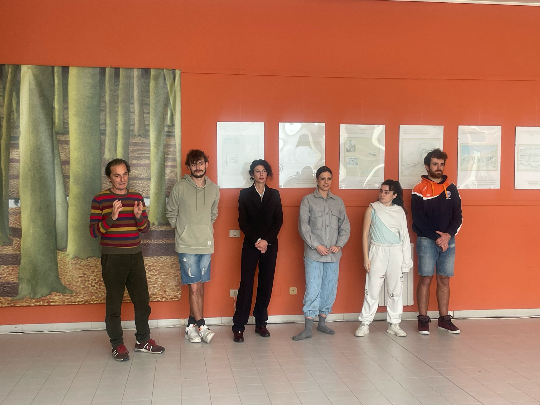 La legge del più scemo: teatro e danza contro il bullismo